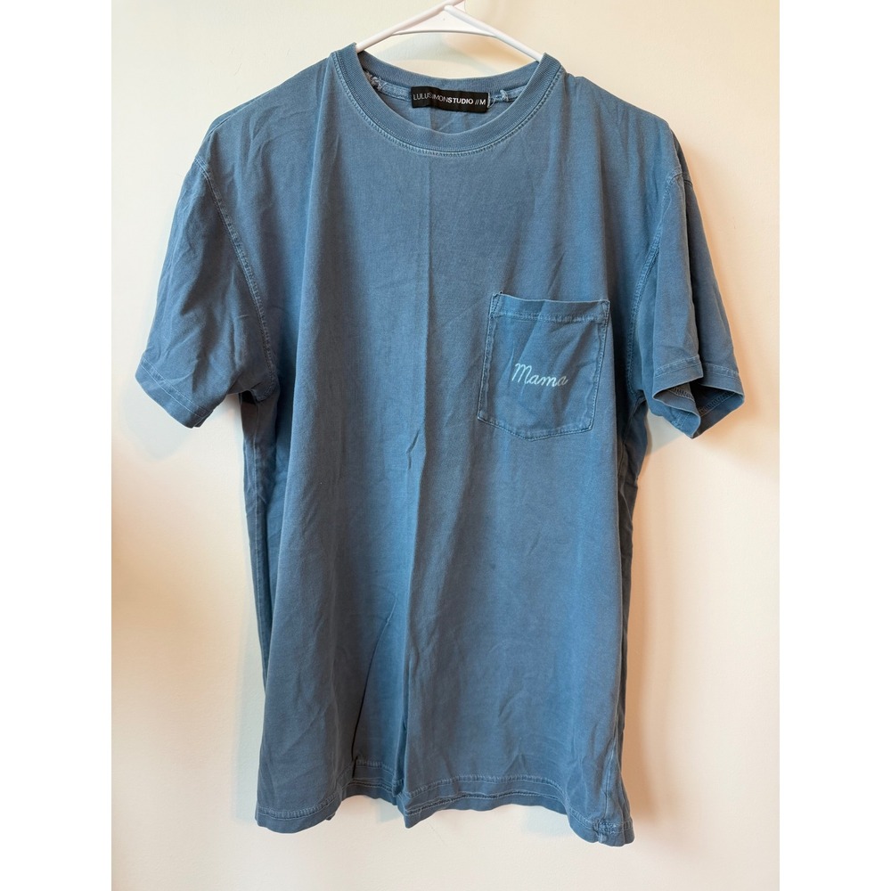 Lulu Simon Studio Mama Embroidered Pocket T-Shirt Blue Size Medium
